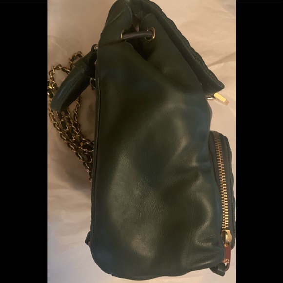badgley mischka leather backpack Diana Vegan Tote Weekender Travel Bag quilted design and a lot of pockets for carrying everything you need for a busy day or weekend NWT Badgley Mishka Diamond Quilted